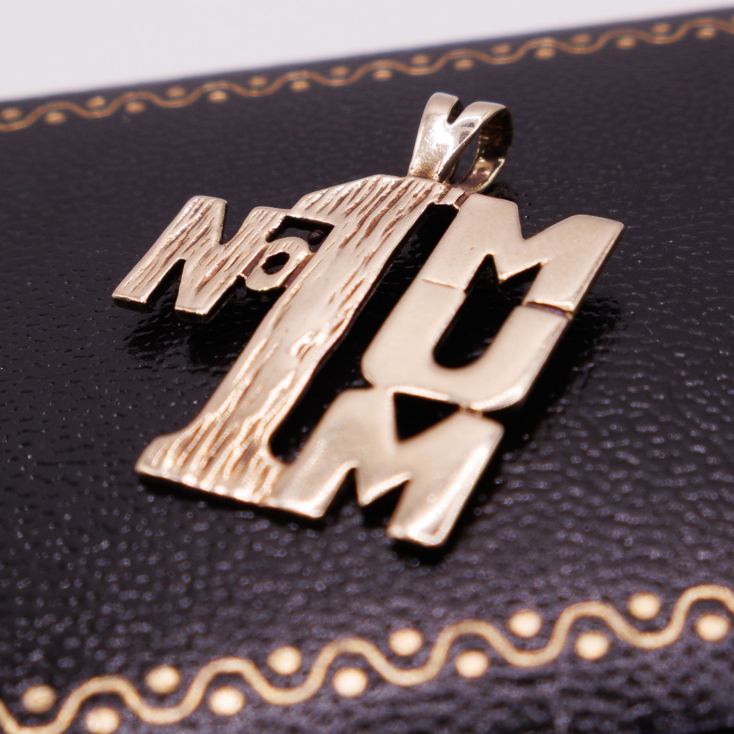 Second-Hand 9ct Yellow Gold No.1 Mum Pendant