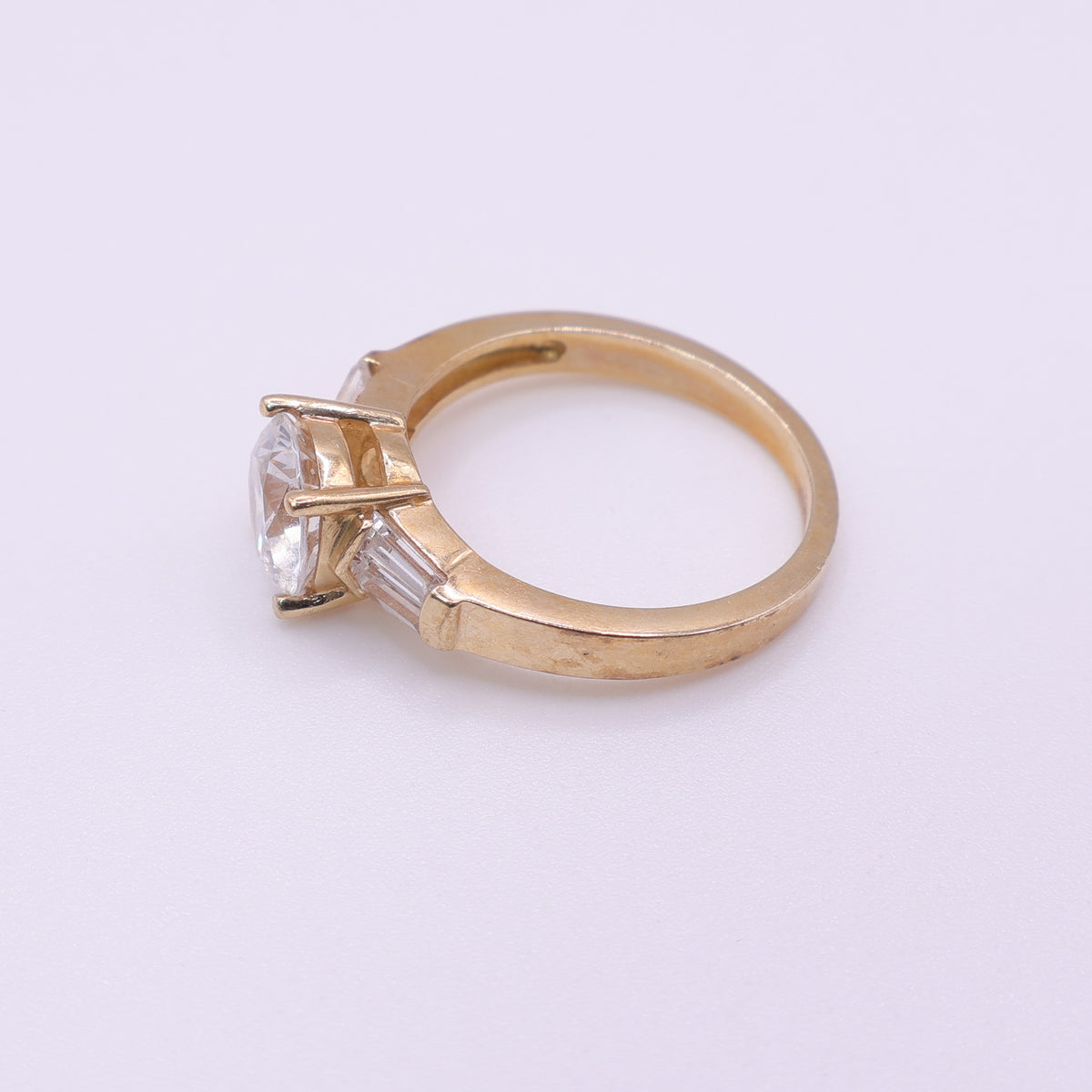 14ct Yellow Gold CZ Ring with Tapered Shoulders