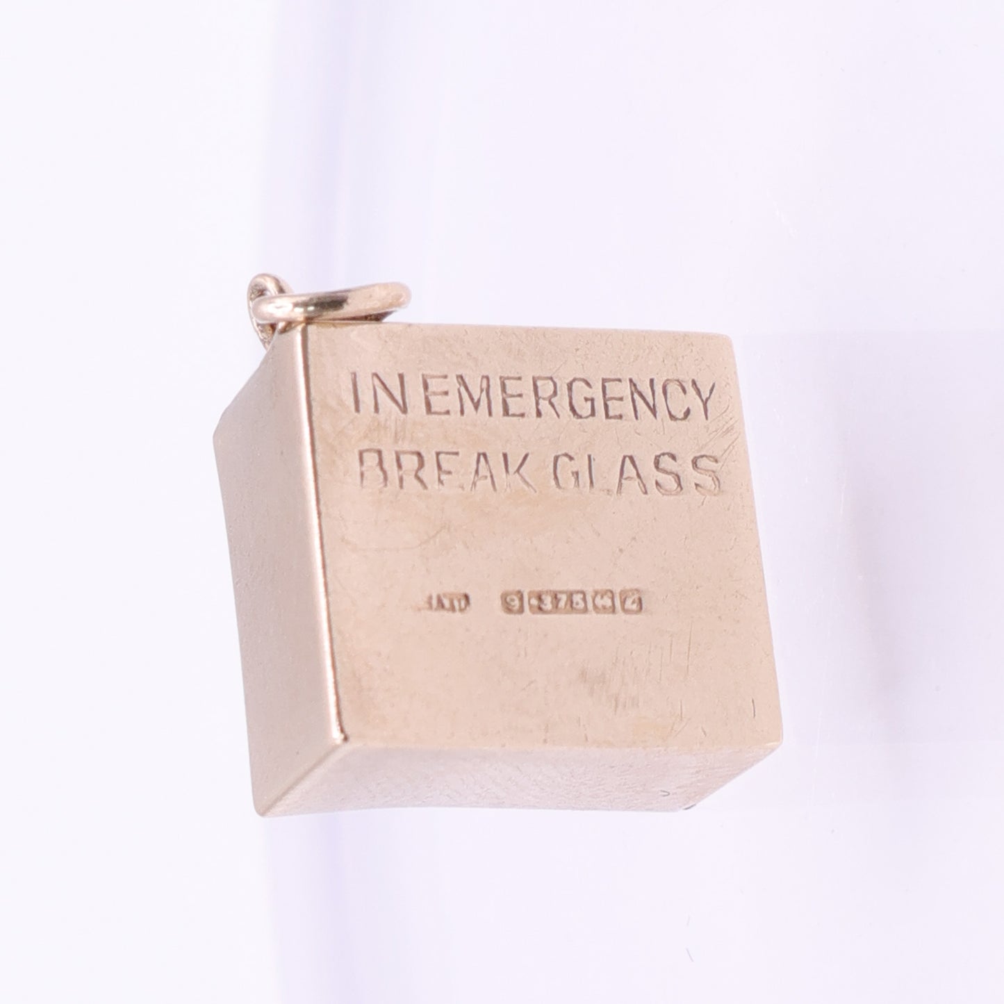 Second Hand 9ct Gold In Emergency Break Glass Ten Shilling Note Pendant