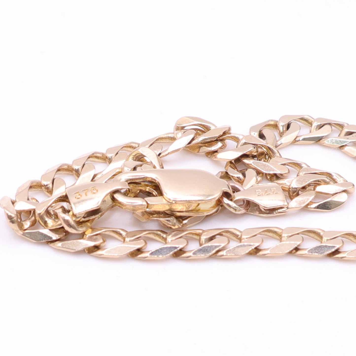 Second Hand 9ct Yellow Gold Curb Link Chain Necklace – 22 Inch