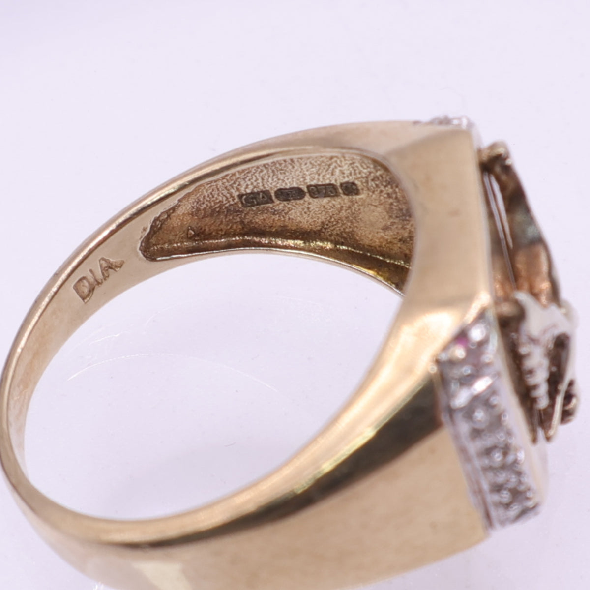9ct Yellow Gold Eagle Signet Ring with Diamond Shoulders