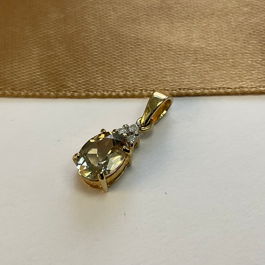 9ct Yellow Gold Peridot Pendant