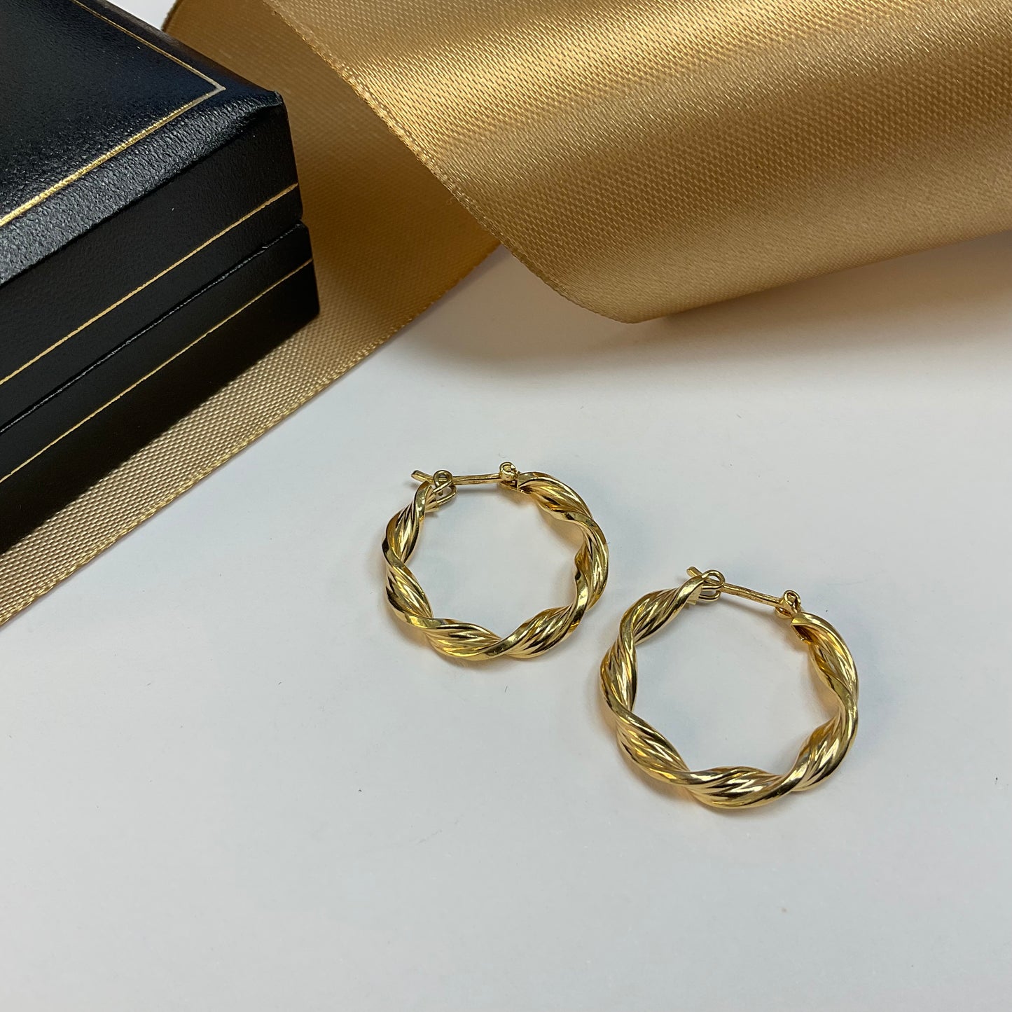 9ct Yellow Gold Twist Hoop Earrings