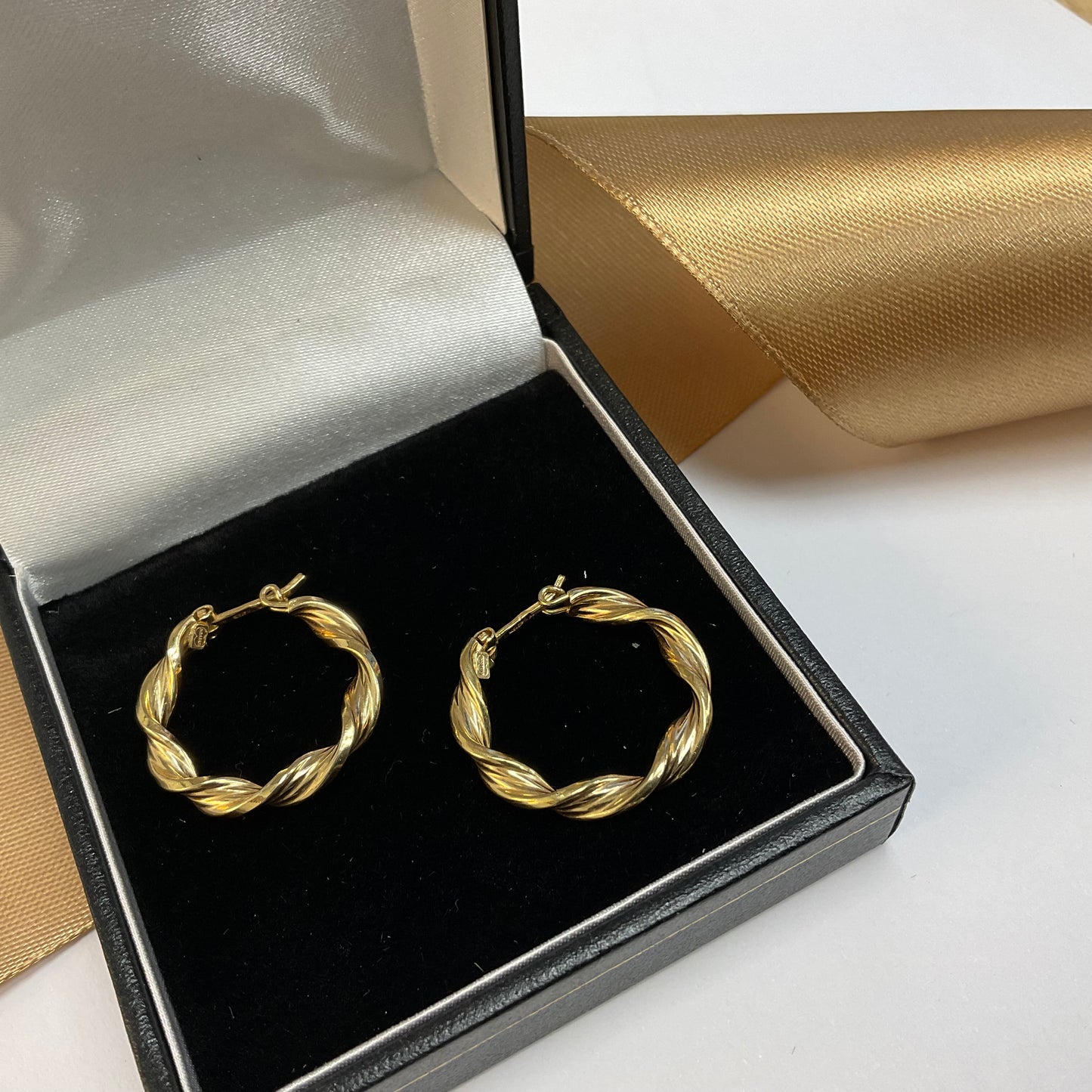 9ct Yellow Gold Twist Hoop Earrings
