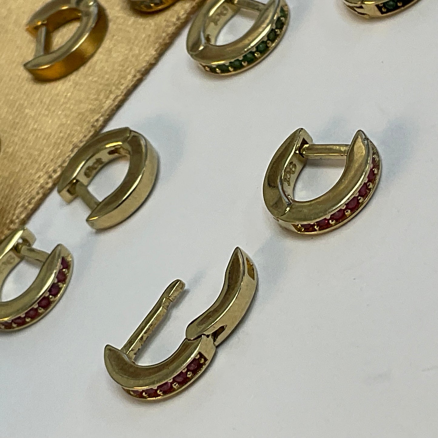 9ct Yellow Gold Earring Cuff - Pink Sapphire - SINGLE EARRING