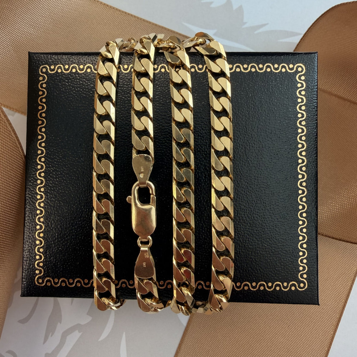 9ct Yellow Gold Curb Chain - 18 Inch