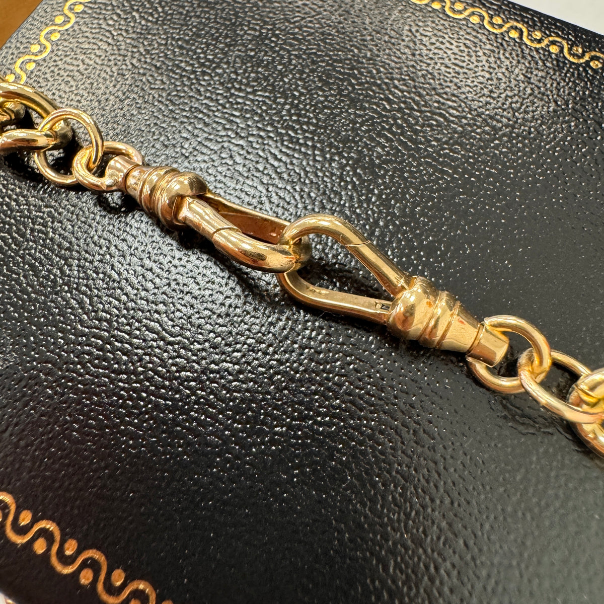 9ct Gold Albert Chain with T-Bar - 18 Inch