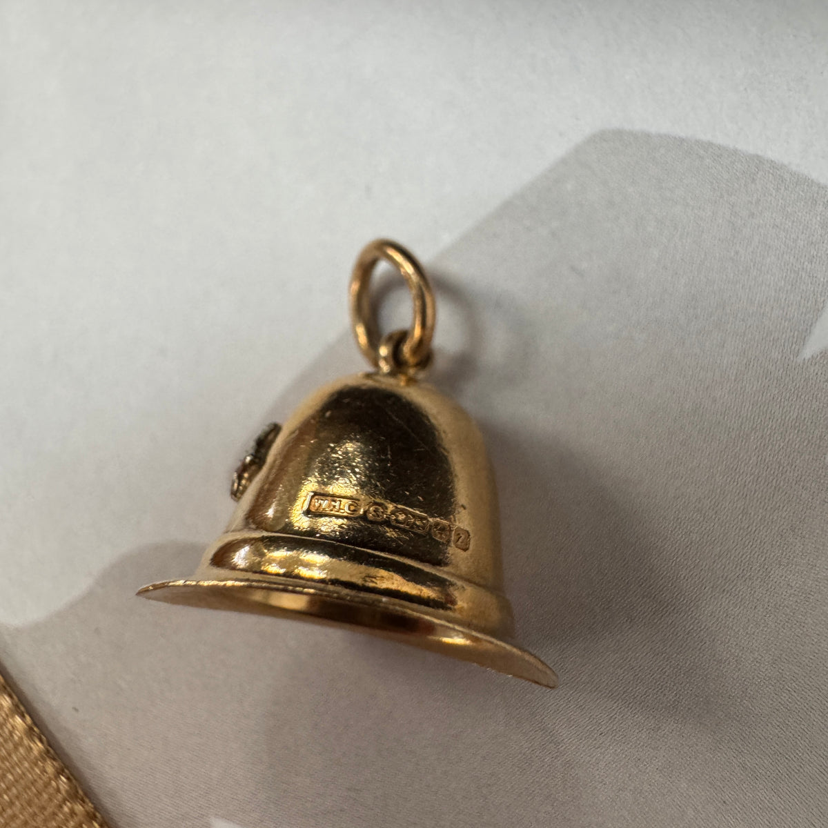 9ct Yellow Gold Police Helmet Charm
