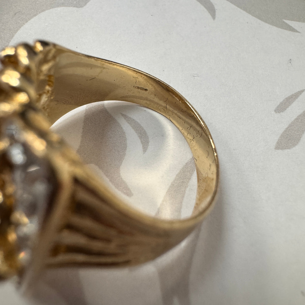 9ct Yellow Gold Keeper Buckle Ring