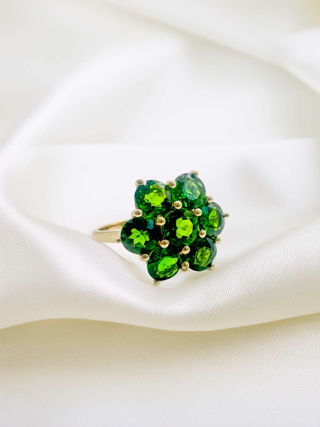 9ct Yellow Gold Green Gemstone Cluster Ring