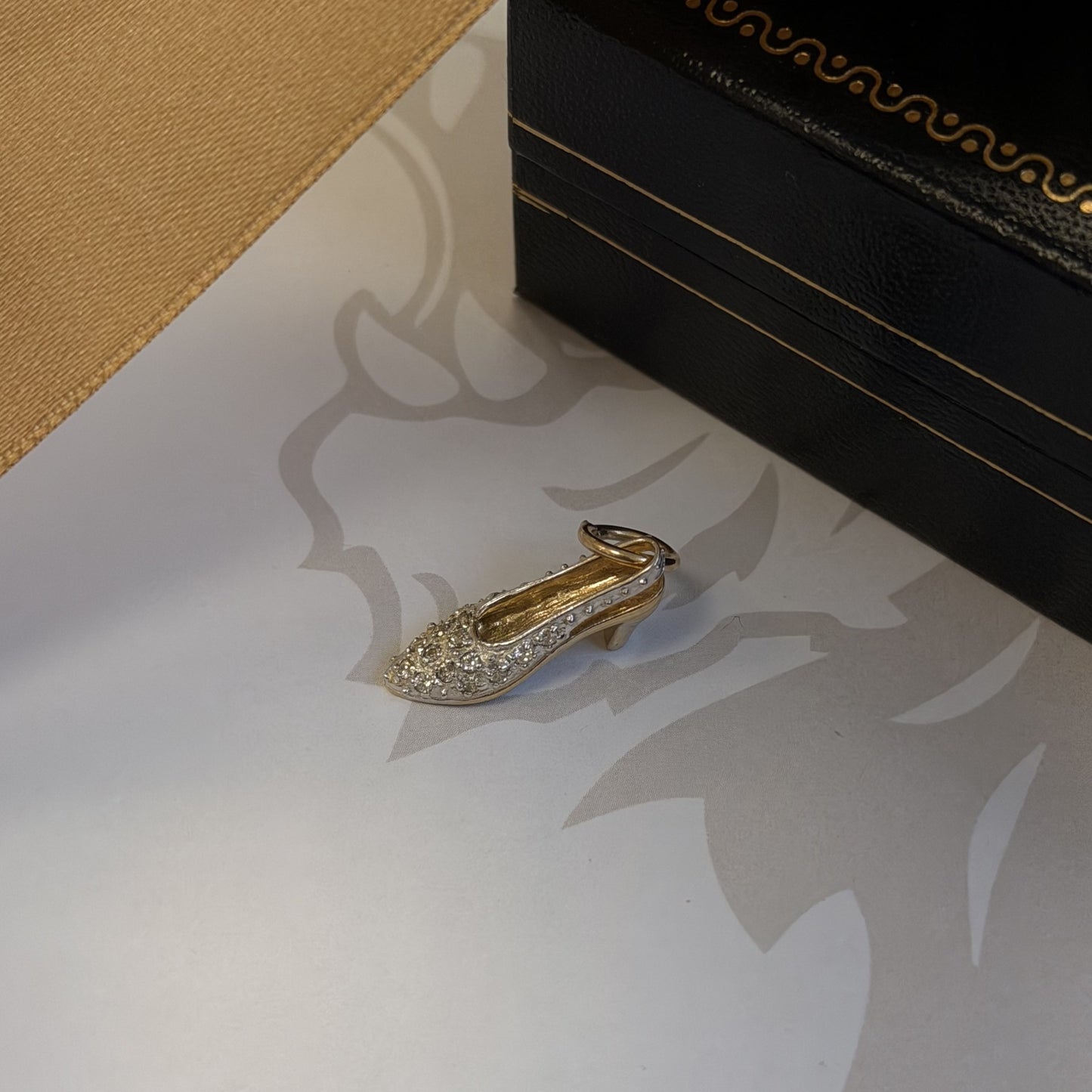 9ct Gold CZ High-Heeled Shoe Pendant