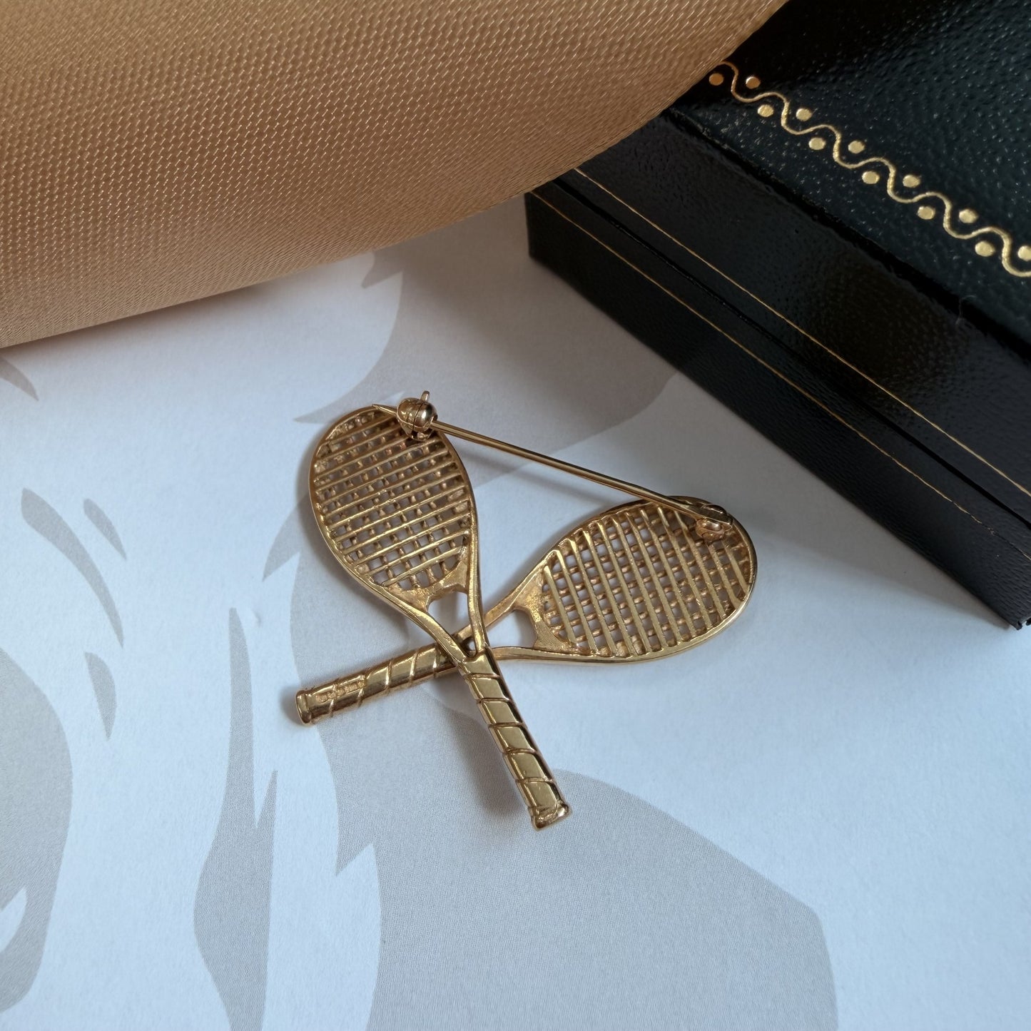 Vintage 9ct Yellow Gold Crossed Tennis Rackets Brooch