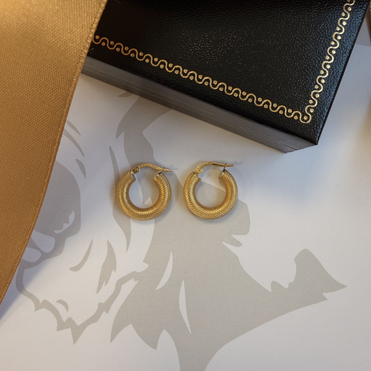 Pre-Owned 18ct Yellow Gold Textured Hoop Earrings