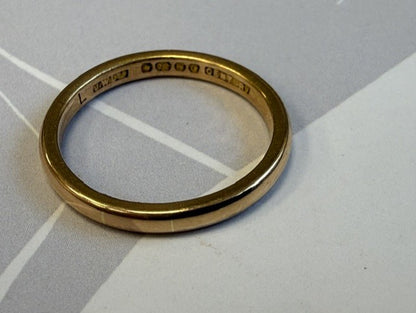 22ct Yellow Gold Wedding Ring 2.5mm D-Shaped