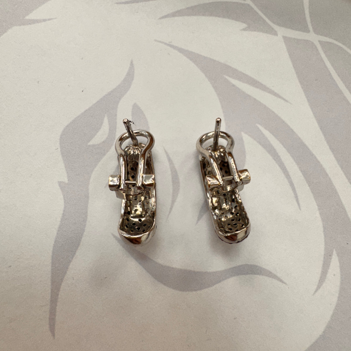18ct White Gold Black and White Diamond Dropp Earrings – view 5