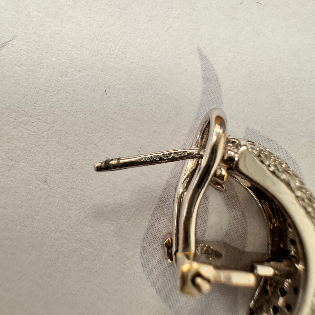 18ct White Gold Black and White Diamond Dropp Earrings – view 6
