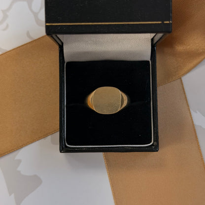 9ct Yellow Gold Cushion Signet Ring
