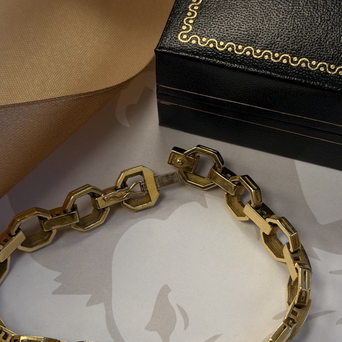 18ct Yellow Gold Diamond Octagonal Link Bracelet- 8 Inch