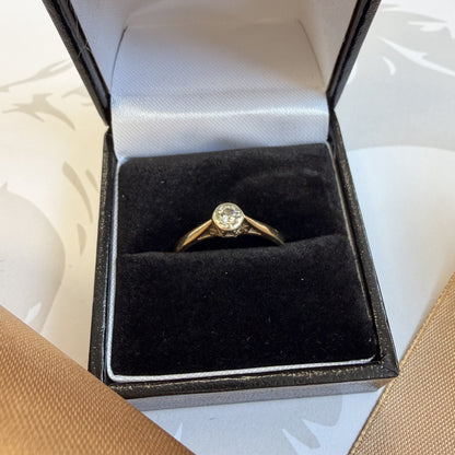 9ct Yellow Gold Diamond Solitaire Ring