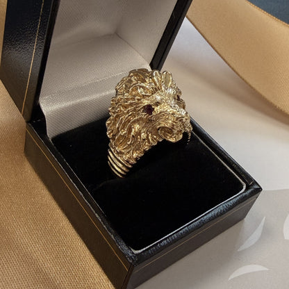 9ct Yellow Gold Ruby-Eyed Lion Head Ring