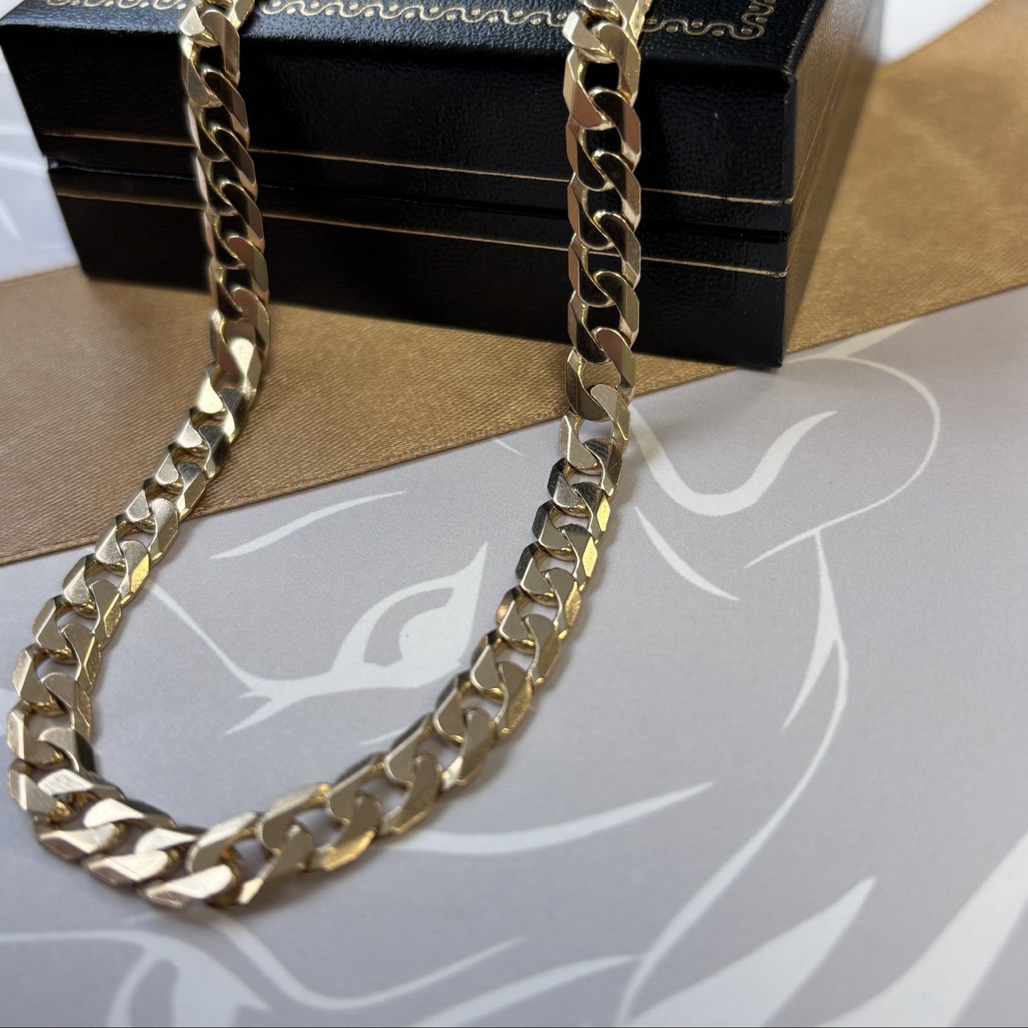9ct Gold Curb Chain Solid Gold – 21 Inch