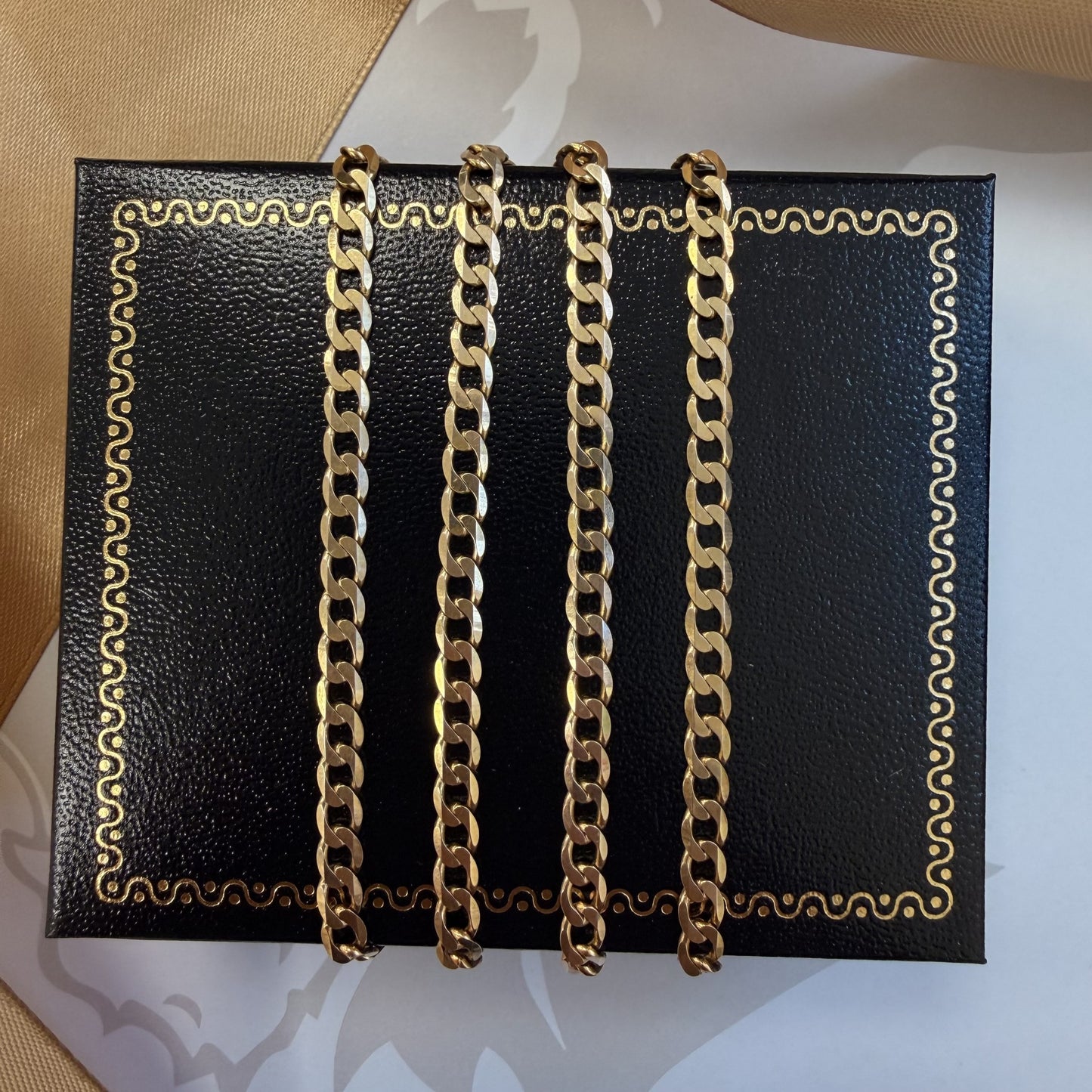 9ct Gold Curb Chain Sold Gold - 24 Inch