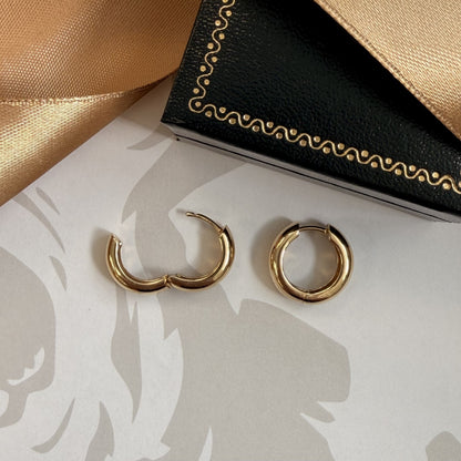 Mejuri 14ct Yellow Gold Medium Hoop Earrings