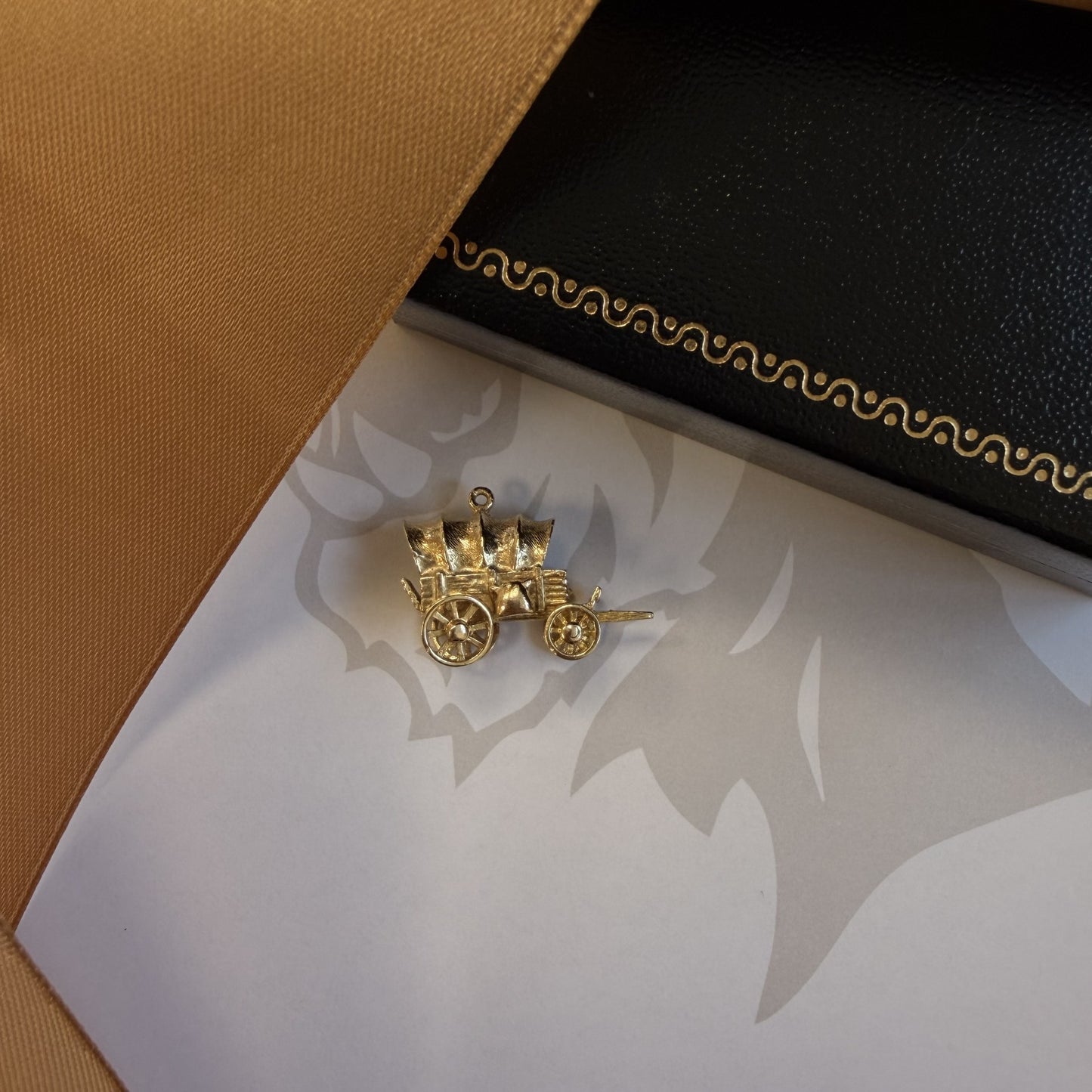 9ct Gold Traditional Wagon Pendant