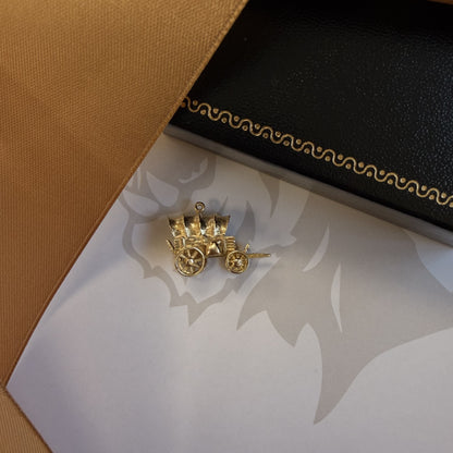 9ct Gold Traditional Wagon Pendant