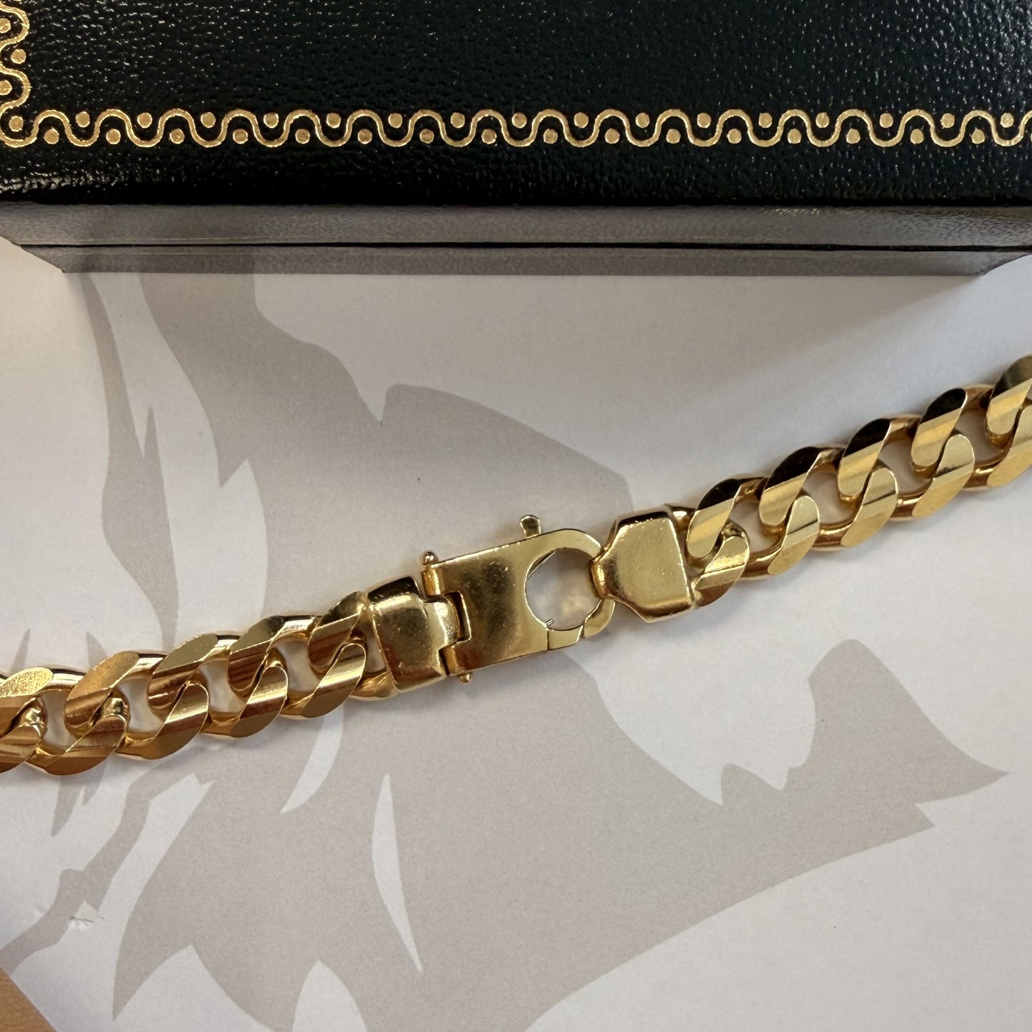 9ct Yellow Gold Curb Chain - 20 Inch