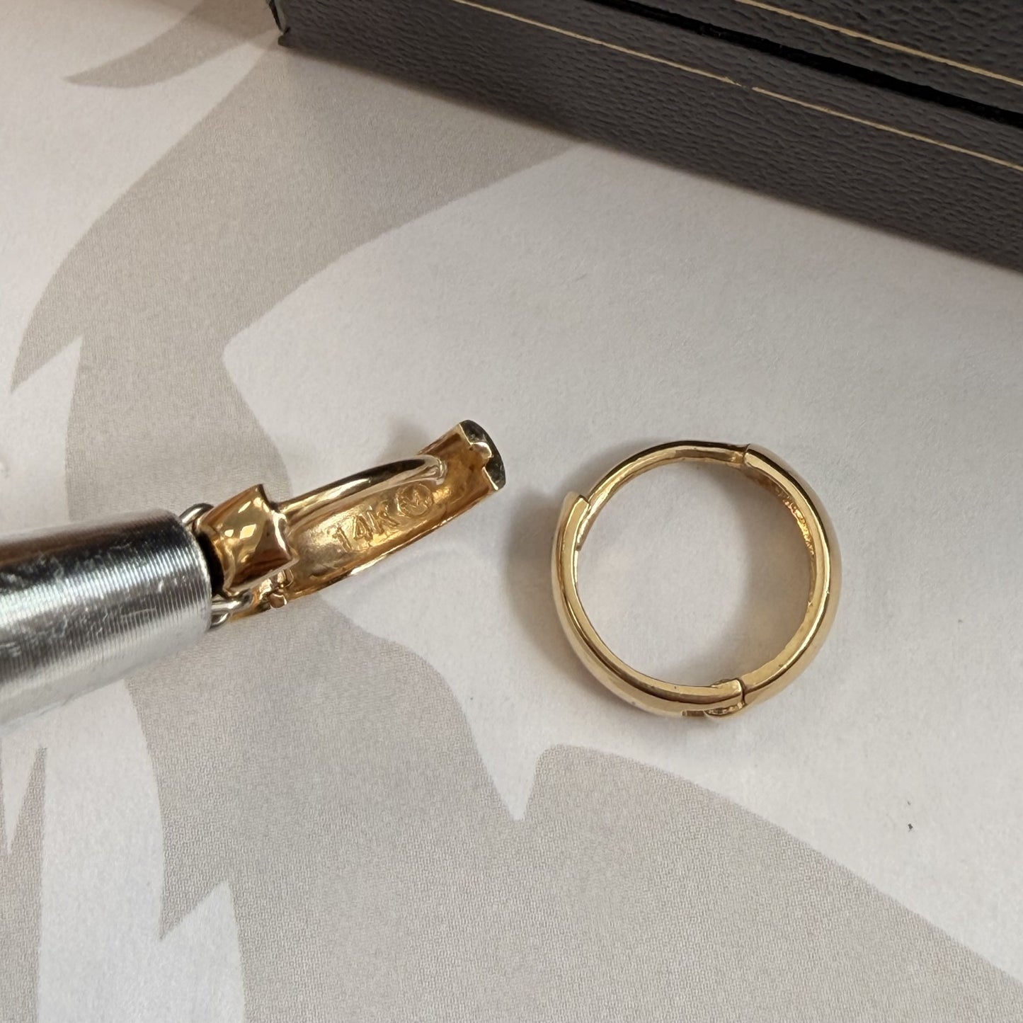 Mejuri 14ct Yellow Gold Sleeper Hoop Earrings