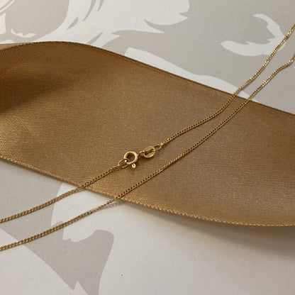 9ct Yellow Gold Fine Curb Chain - 16 Inch