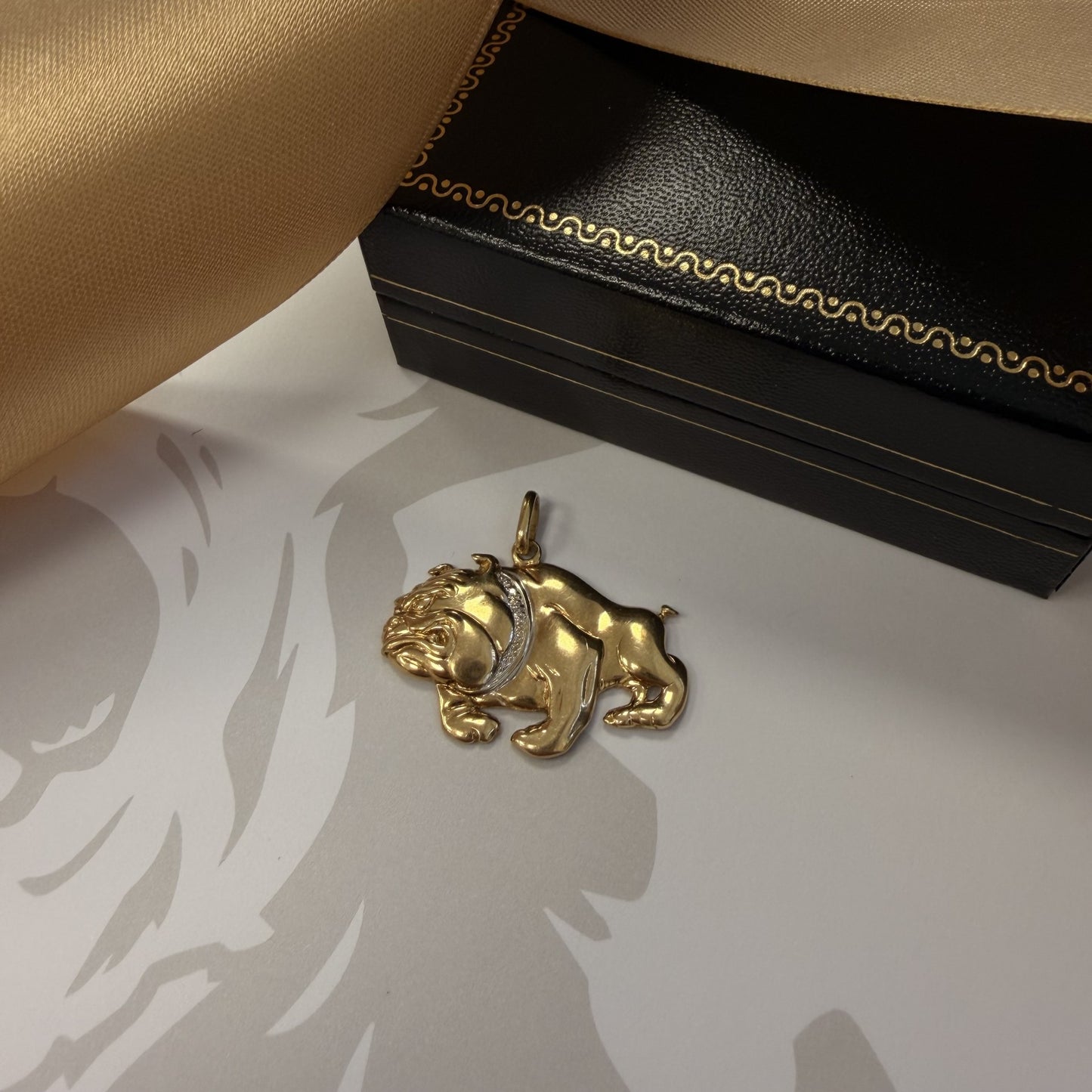 Vintage 9ct Yellow Gold Bulldog Pendant