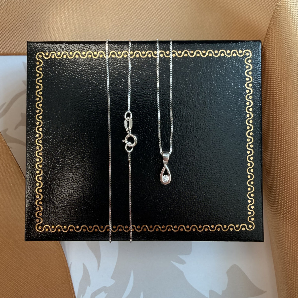 9ct White Gold Diamond Teardrop Pendant & Chain - 16 Inch
