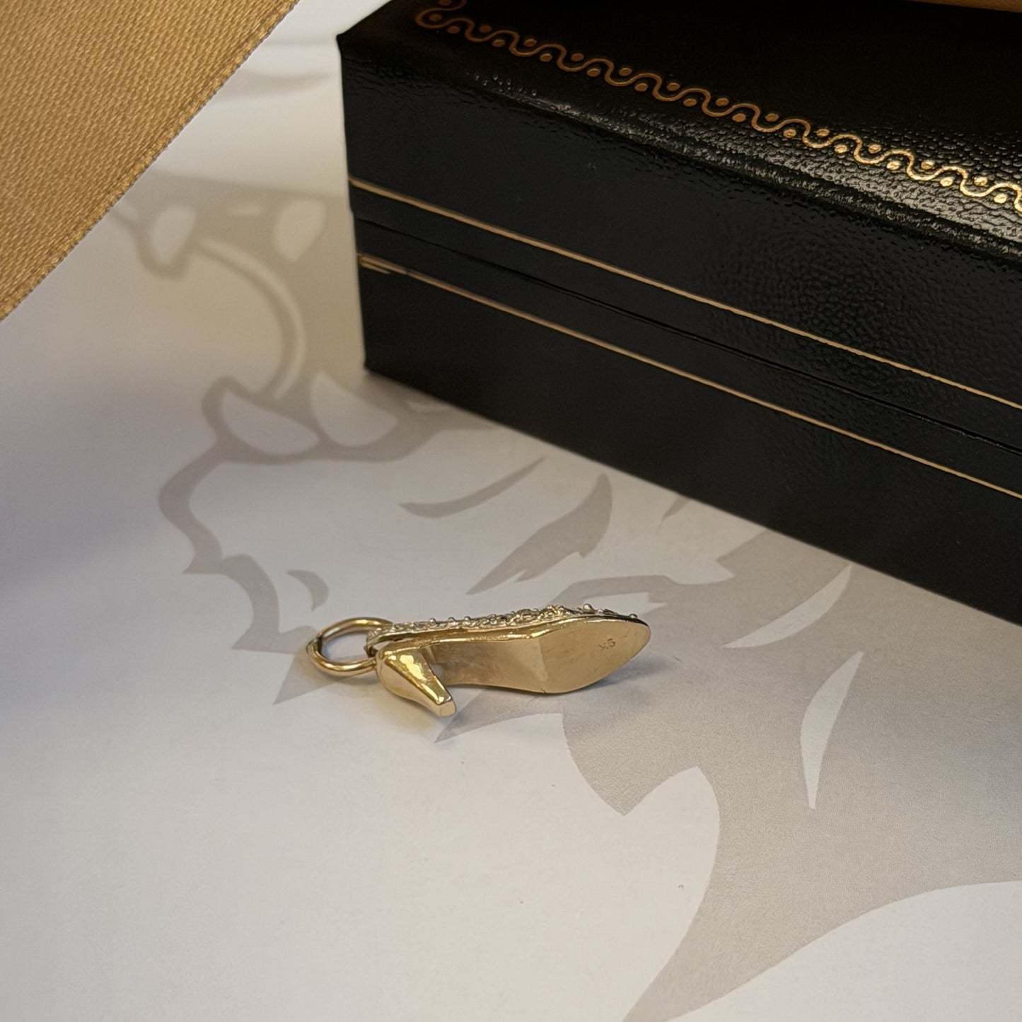 9ct Gold CZ High-Heeled Shoe Pendant