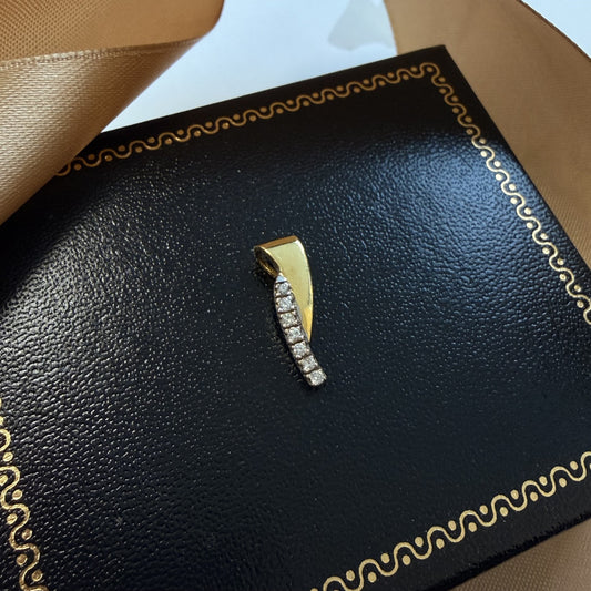 14ct Yellow Gold Diamond Curved Pendant