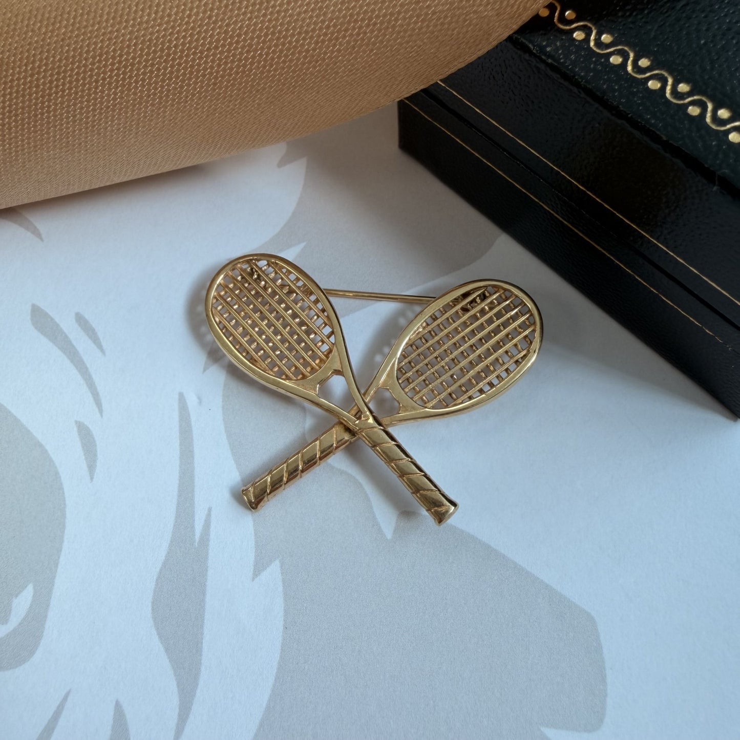 Vintage 9ct Yellow Gold Crossed Tennis Rackets Brooch