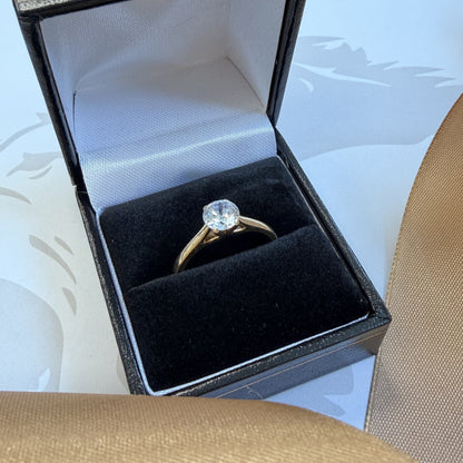 9ct Yellow Gold Solitaire-Style Dress Ring