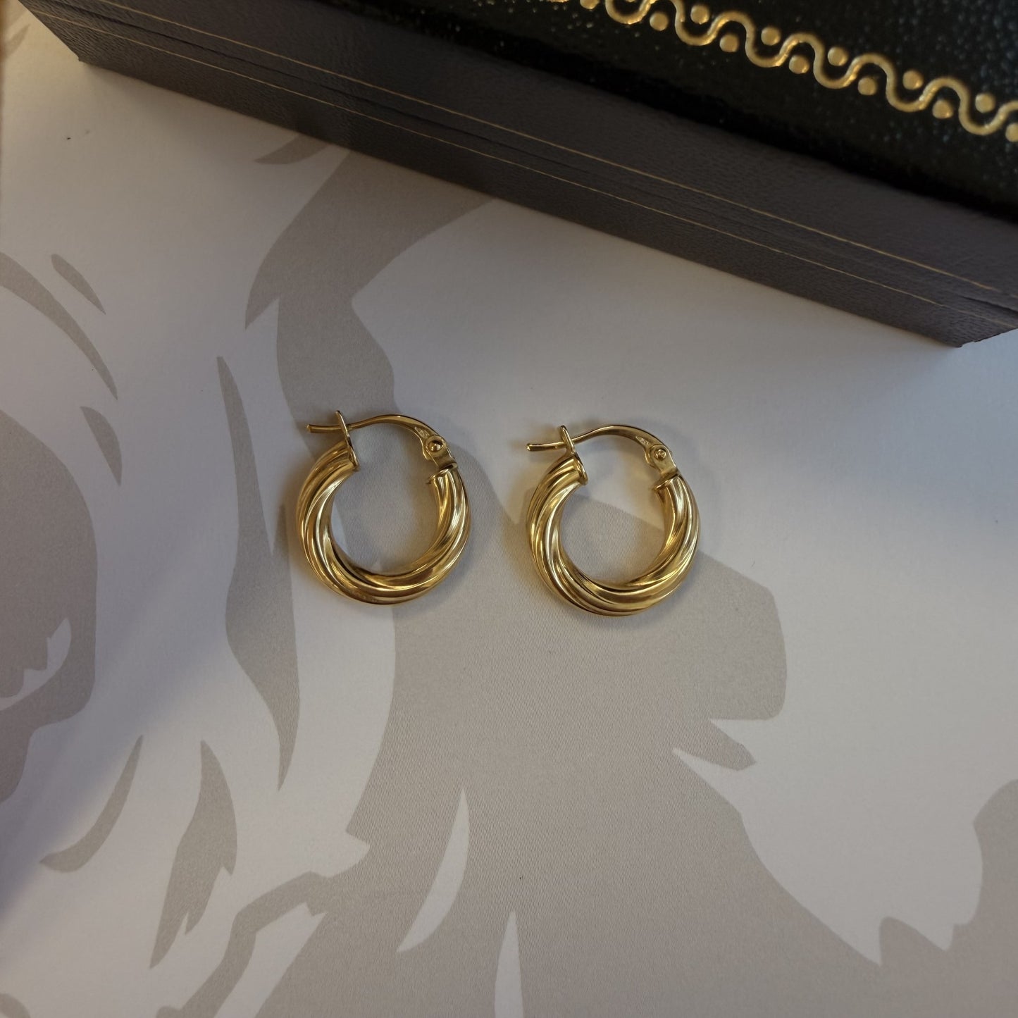 18ct Yellow Gold Twisted Hoop Earrings
