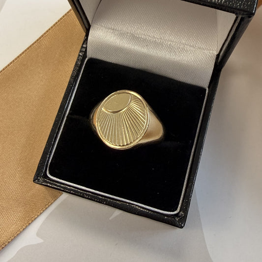 9ct Yellow Gold Sunburst Signet Ring