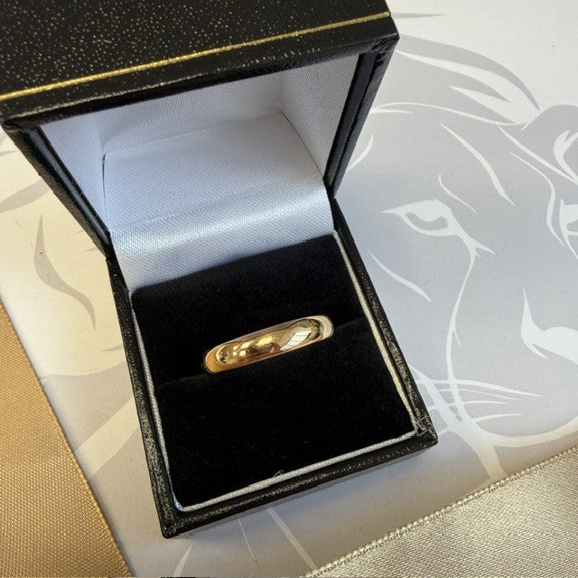 22ct Yellow Gold Wedding Ring 4mm Heavy Court