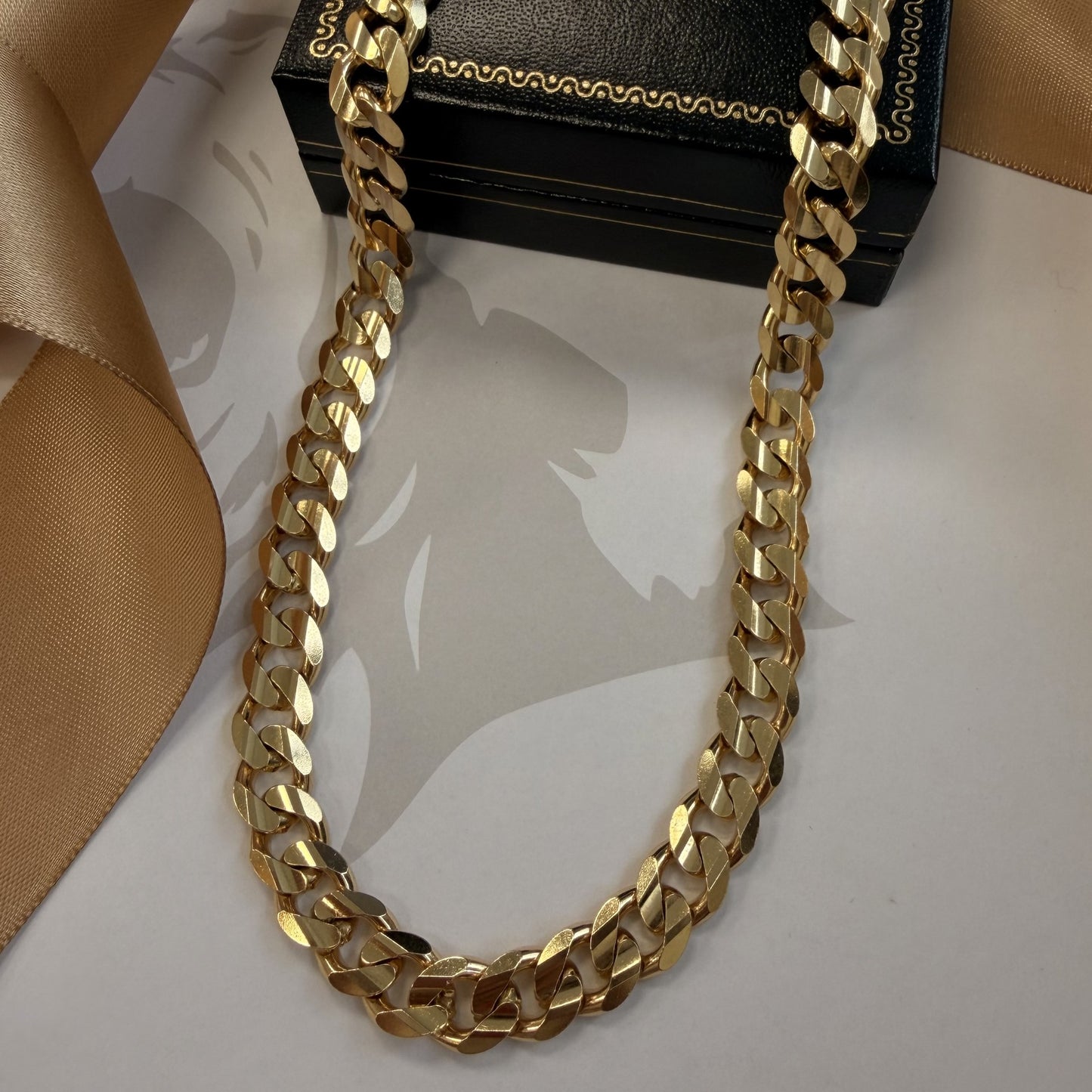 9ct Yellow Gold Curb Chain - 20 Inch