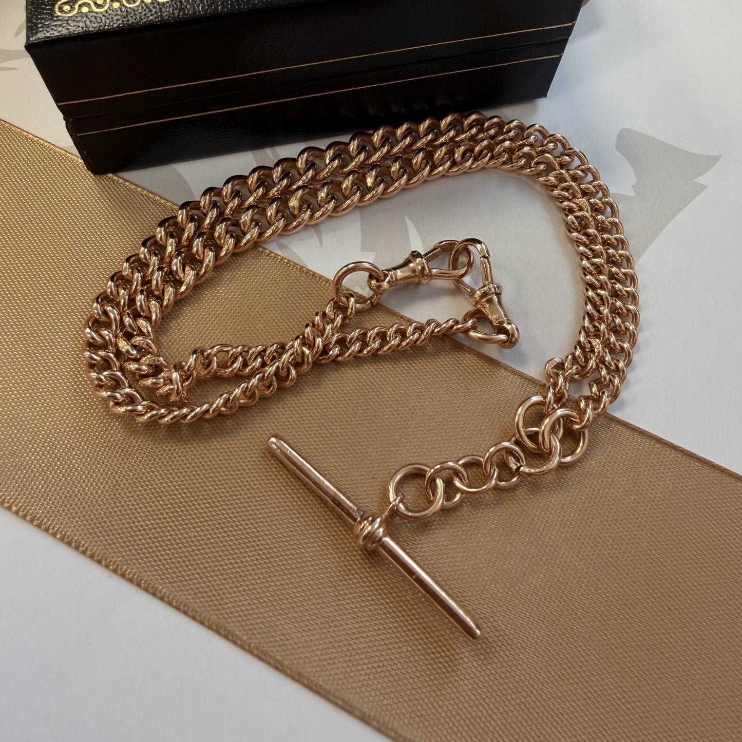 9ct Yellow Gold Graduated Albert Chain with T-Bar - 18 Inch