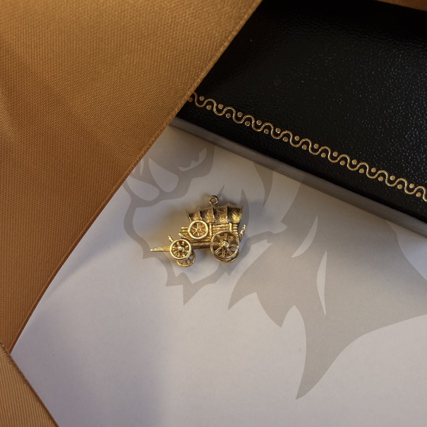 9ct Gold Traditional Wagon Pendant