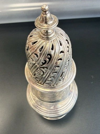 Early Georgian Solid Silver Sugar Caster – Samuel Wood – London 1746 – 391.7g
