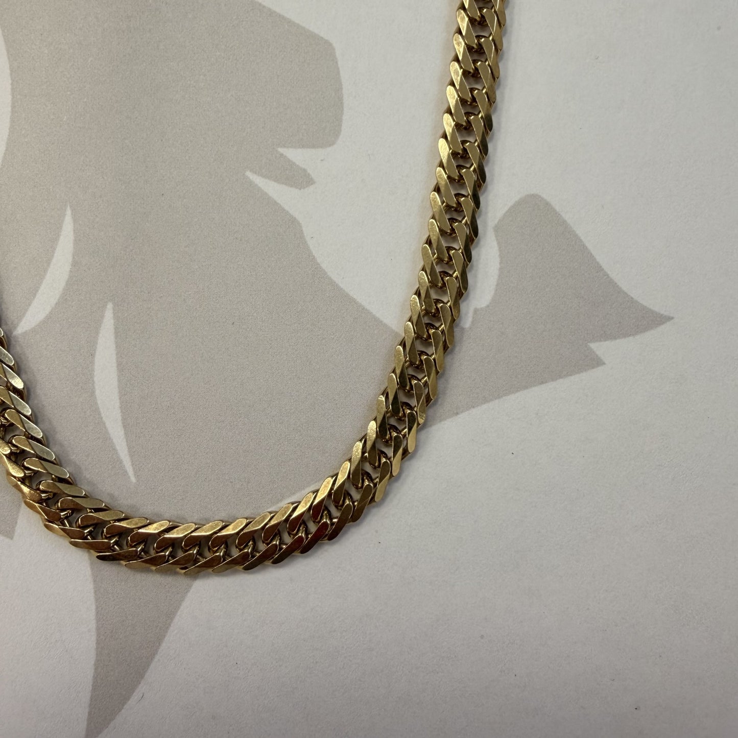 9ct Yellow Gold Curb Chain - 18 Inch