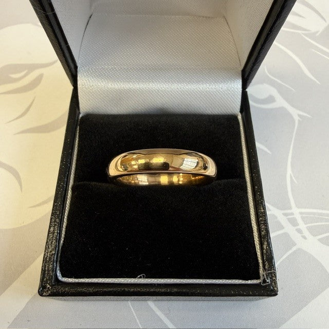 22ct Yellow Gold Wedding Ring 4mm Heavy Court