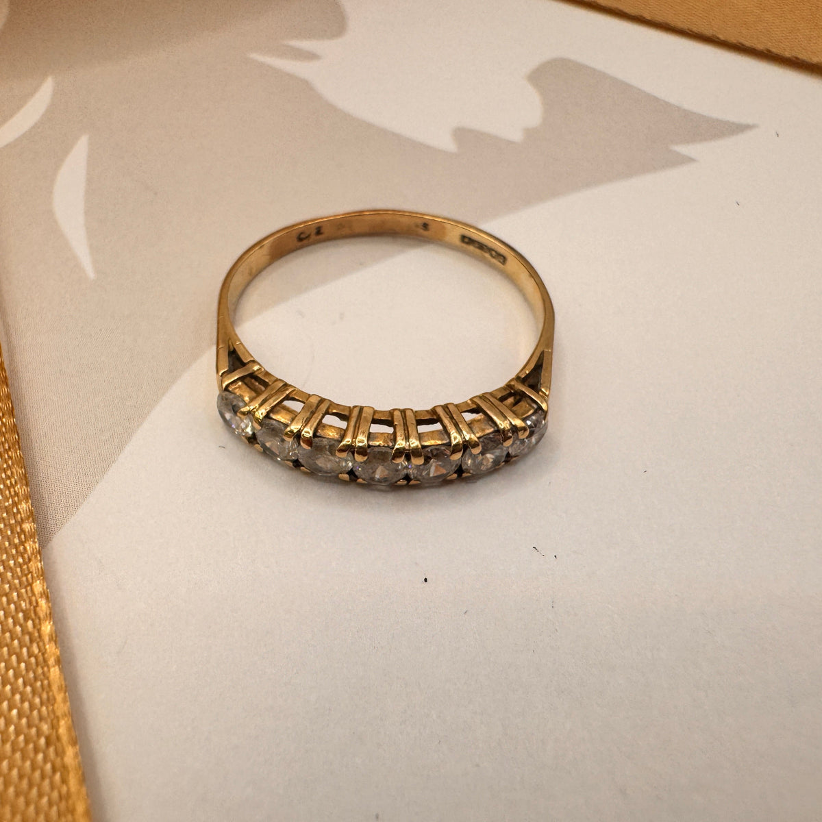 9ct Yellow Gold 7 Stone Claw Set Band Ring – view 3