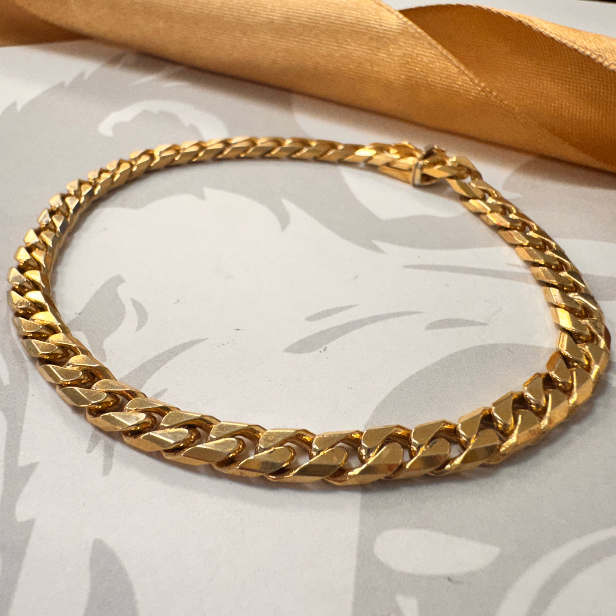 9ct Yellow Gold Curb Solid Bracelet - 8.5 Inch