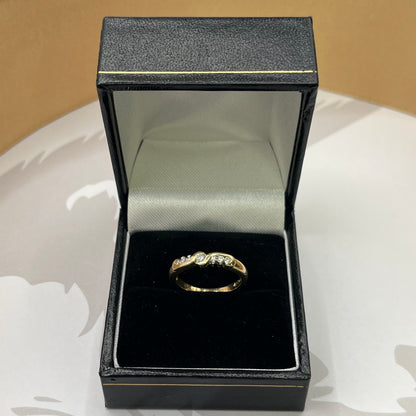 9ct Yellow Gold Diamond Swirl Ring